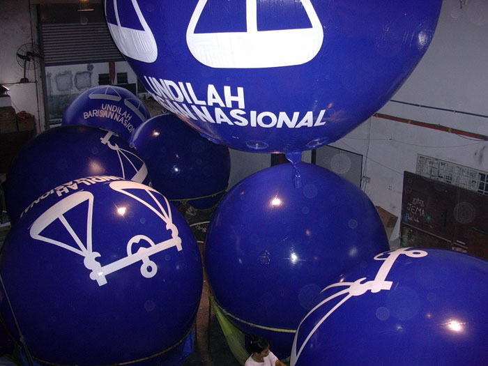 http://1kerdau.files.wordpress.com/2011/02/barisan-nasional-baloon-logo.jpg